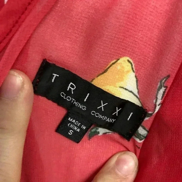 Trixxi dress - Picture 2 of 3